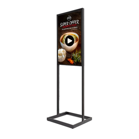 Digitale Infostelle / Totem Sky - bannerama 